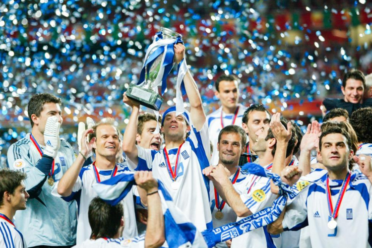 2004欧洲杯球迷（2004年欧洲杯球场巡礼）